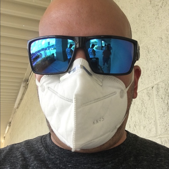 Thank you . For visiting my closet 😎 - Picture 5 of 6